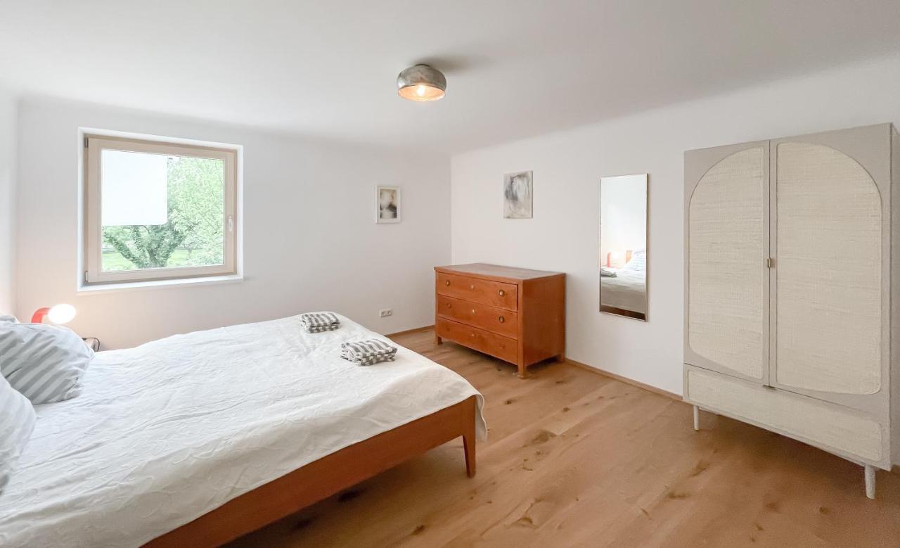 Schöne Wohnung mit großem Garten in zentraler Lage Feldkirch Exterior foto